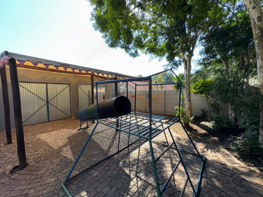 5 Bedroom Property for Sale in Bodorp North West